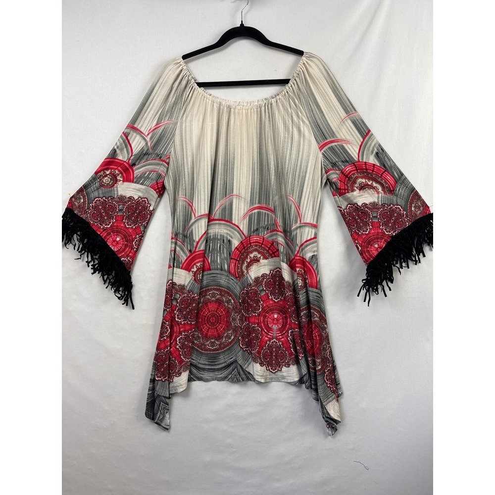 The Hanger Tunic Top Women 1XL Red Grey Medallion Fringe Bell Sleeve Sharkbite